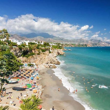 Nerja Apartamento Centro ภายนอก รูปภาพ