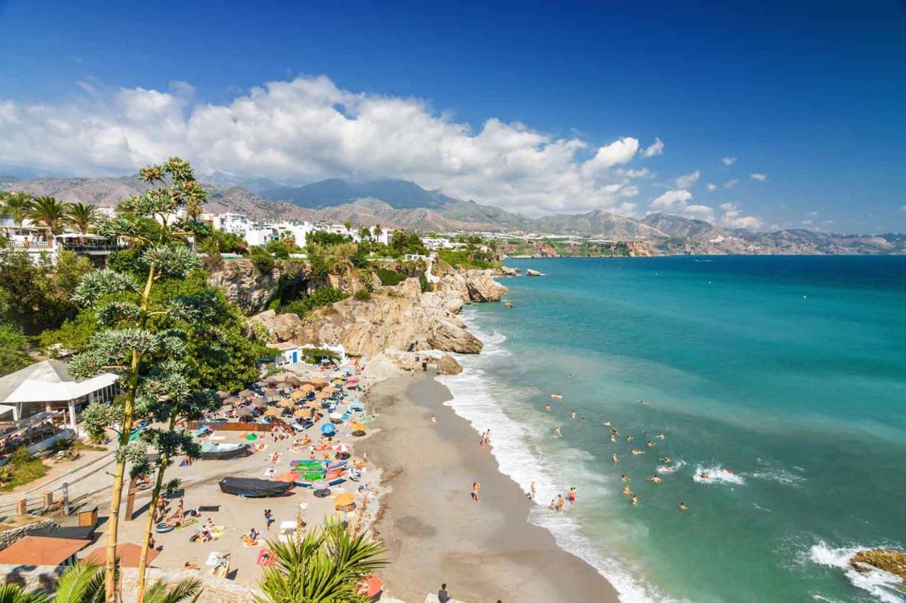 Nerja Apartamento Centro ภายนอก รูปภาพ